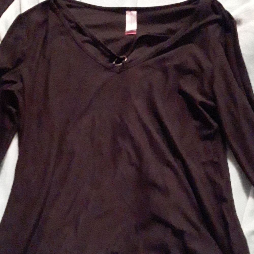 Womans no boundaries long sleeve